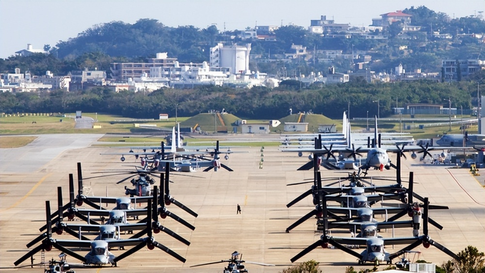 一架海岸警卫队飞机在机场调度不知情的情况下降落在了羽田机场
