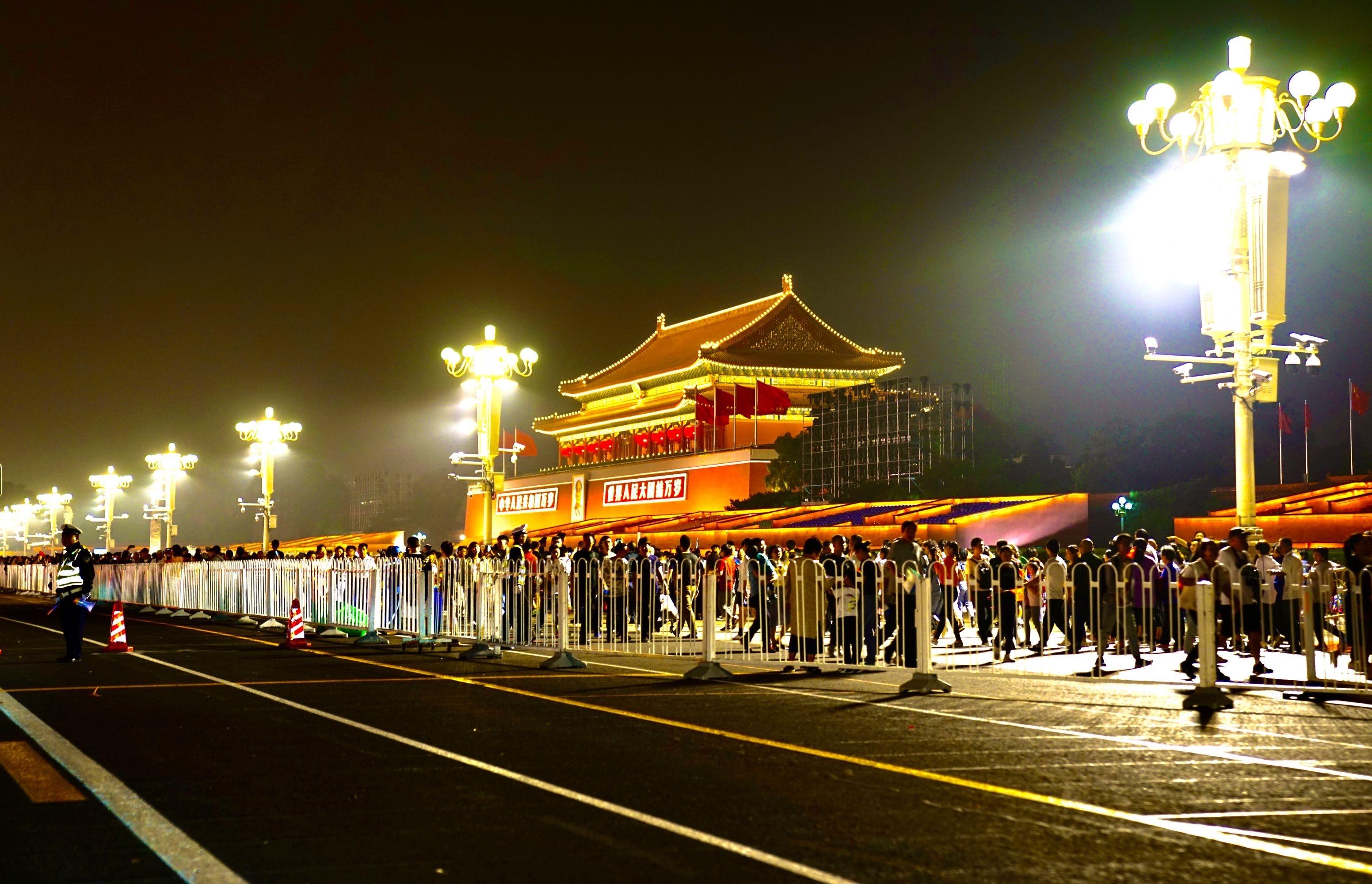 北京铛铛车集合地点：前门大街北口东侧第一个公交站台